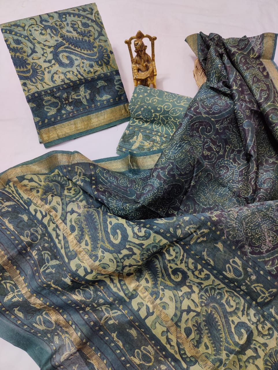 Pure Maheshwari Silk Unstitched Suit Set with Maheshwari Silk Dupatta with Zari Border ( Top, Bottom and Dupatta length 2.5 meter each) - 79